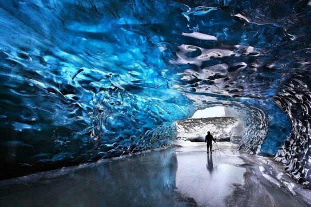 8 – Ice Cave, Skaftafell, İzlanda