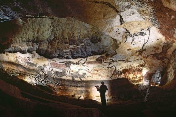 Lascaux Mağaraları, Fransa